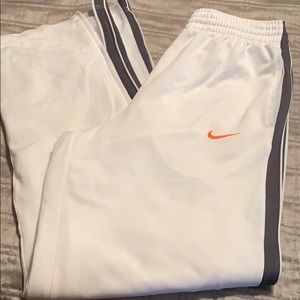 Nike basketball pants, men’s size small